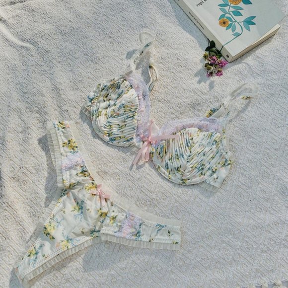 RESERVED - FLL Charlotte Thong Panty 🌸 - Picture 5 of 6